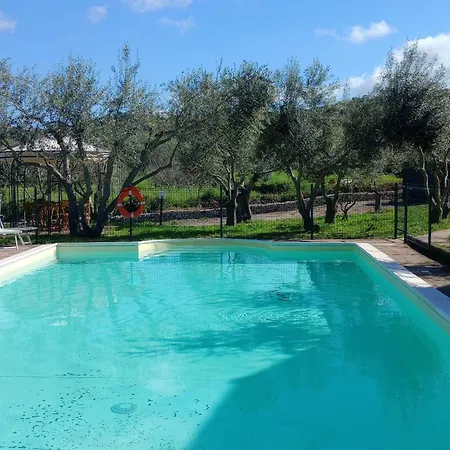 La Corte Degli Ulivi - Rurale 3*