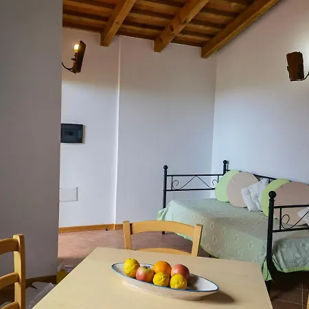 La Corte Degli Ulivi - Rurale Hotel 3*