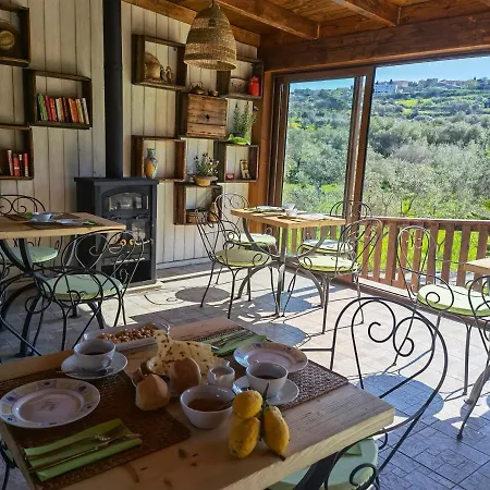 Hotel La Corte Degli Ulivi - Rurale 3*
