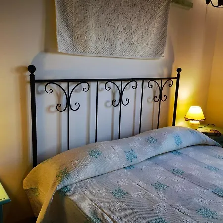La Corte Degli Ulivi - Rurale 3*