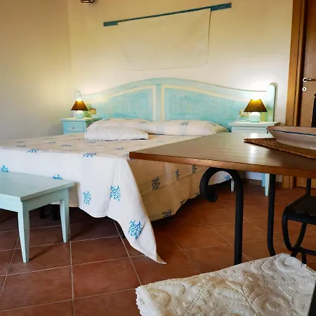 La Corte Degli Ulivi - Rurale Tresnuraghes