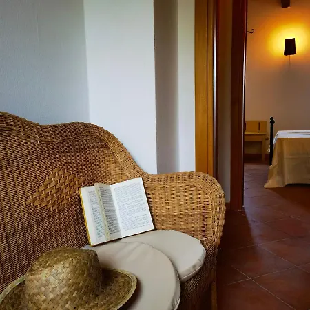 Hotel La Corte Degli Ulivi - Rurale Tresnuraghes