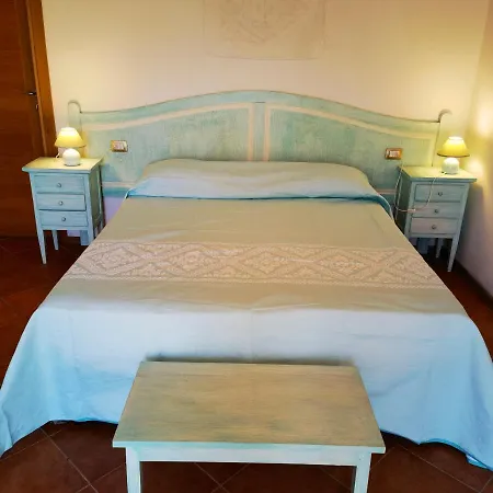 La Corte Degli Ulivi - Rurale Hotel Tresnuraghes