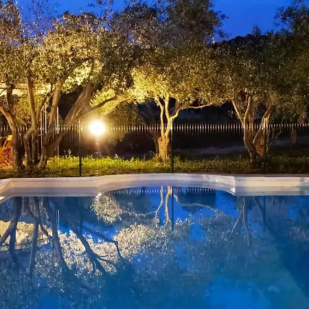 La Corte Degli Ulivi - Rurale Tresnuraghes