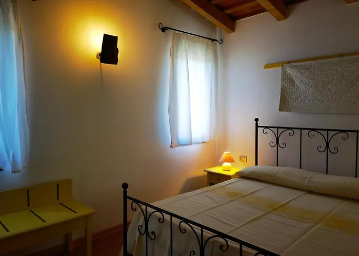La Corte Degli Ulivi - Rurale 3*
