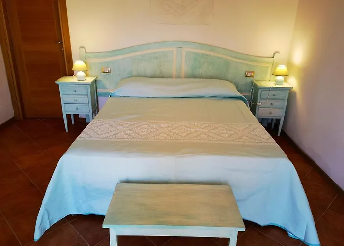 La Corte Degli Ulivi - Rurale Hotel Tresnuraghes