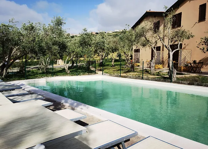 Hotel La Corte Degli Ulivi - Rurale 3*